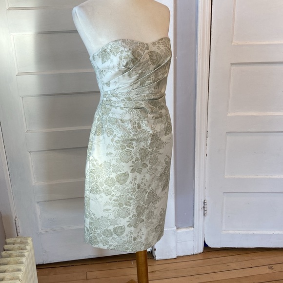 NWT Kay Unger Strapless Metallic Brocade Style Dress, Size 8 - Picture 9 of 17